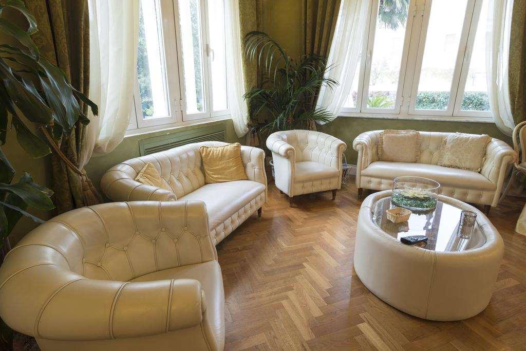ליבורנו Hotel Gennarino מסעדה תמונה