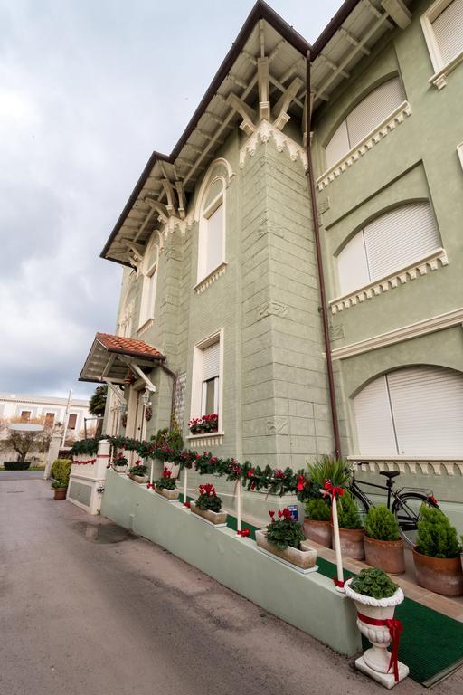 ליבורנו Hotel Gennarino מראה חיצוני תמונה