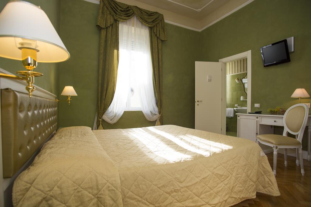 ליבורנו Hotel Gennarino חדר תמונה