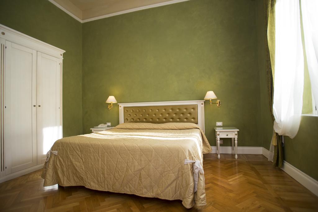 ליבורנו Hotel Gennarino חדר תמונה