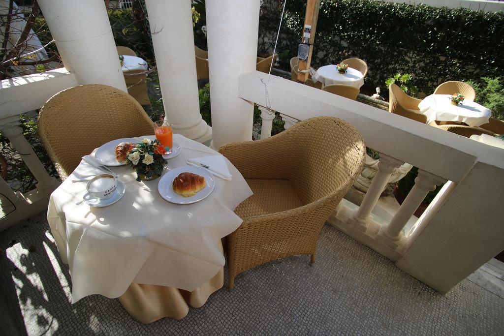 ליבורנו Hotel Gennarino מראה חיצוני תמונה